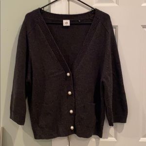 Cardigan sweater with pearl like buttons